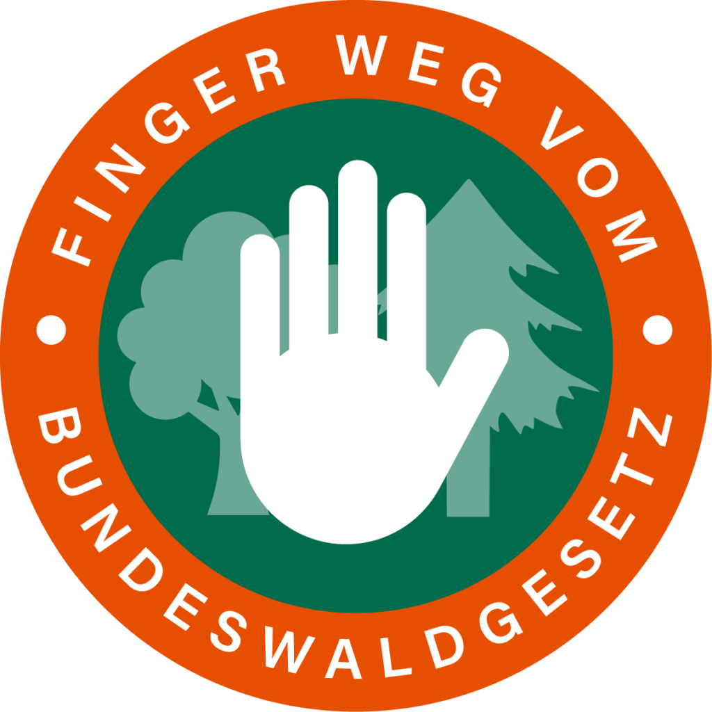 Die Bundesregierung plant ein neues Waldgesetz. Wir glauben nicht, dass das erforderlich ist. Aus diesem Grund beteiligen wir uns an der Kampagne #fingerwegvomwaldgesetz. Unser Mitarbeiter Lars Kröger gibt Einblicke in seinen Alltag als Förster im Sauerland und erzählt, vor welchen Herausforderungen er in der tagtäglichen Arbeit in Zeiten des Klimawandels steht - und warum es kein neues Waldgesetz braucht.